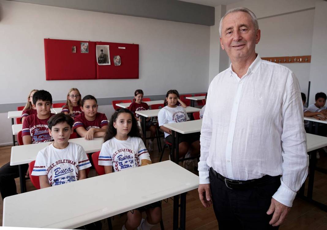 Okuldaki herkes aynı kişiyi gördüğünü sanıyor: 26 ikiz kardeşle eğitime başlıyorlar 7